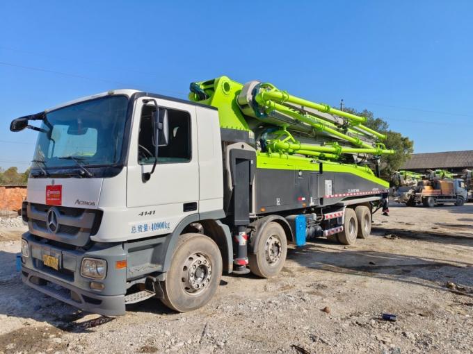 Used Mercedes-Benz Truck Used by Zoomlion′s 52-Meter Concrete Pump Truck